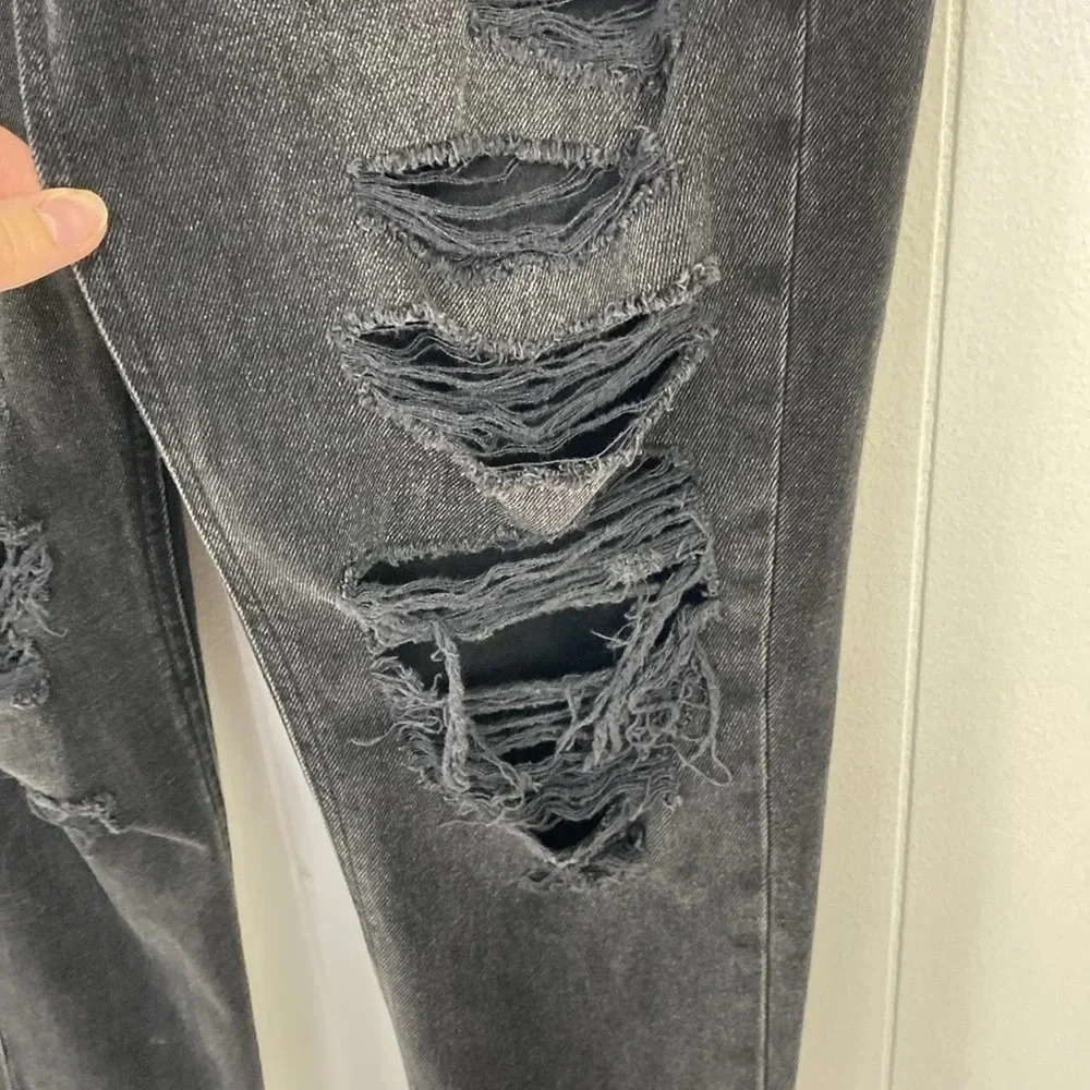 American Eagle Mom Jeans Black Distressed Ripped Denim Women’s Size 2 Grunge - Picture 8 of 14